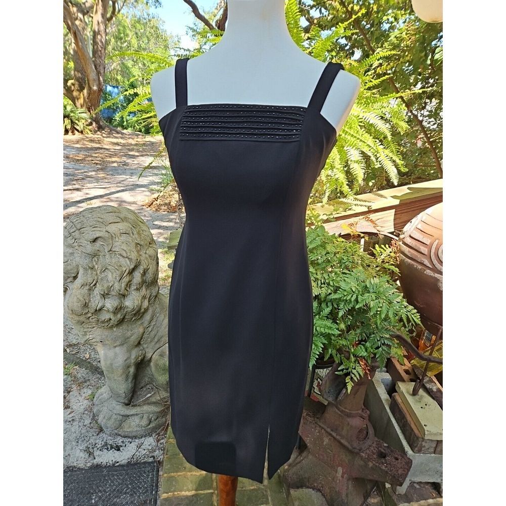J.R. Nites by Caliendo BLACK BEADED Cocktail Dress Front Slit LBD Lined Sz 4 - Picture 2 of 10